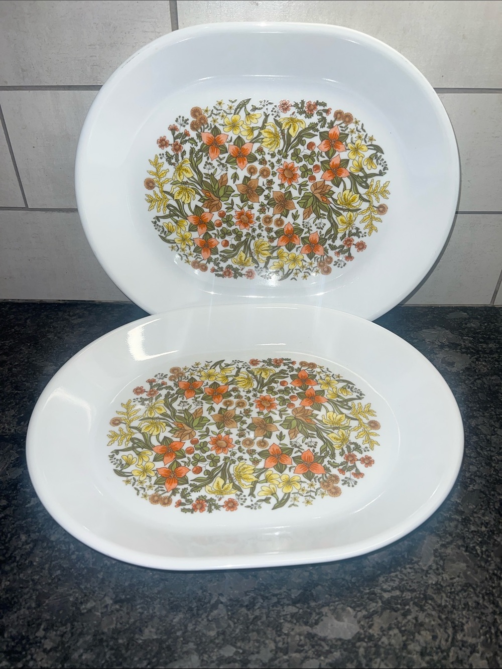 Set of 2 VINTAGE INDIAN SUMMER Corelle serving platters Yellow & orange flowers